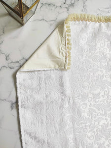 Noor White Luxury Prayer Mat